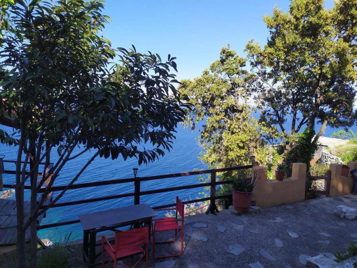 Triple Studio Room With The Most Beatifull View In Mylopotamos Cangaráda Kültér fotó